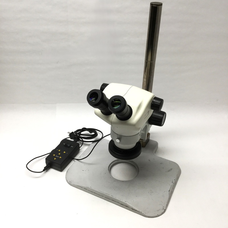 Used Scienscope NZ-BD-B2 Stereo Microscope .8-5x 76mm WF10X/22 w/Stand & Ring Light