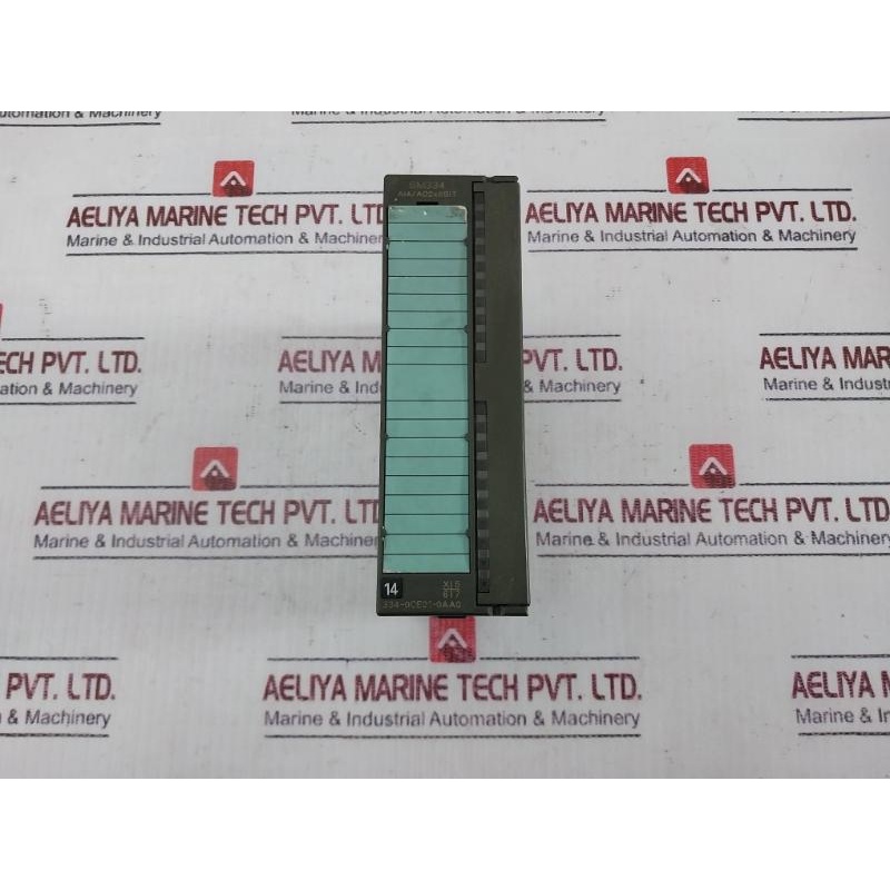 Siemens Simatic S7 6Es7 334-0Ce01-0Aa0 Input/ Output Analog Module