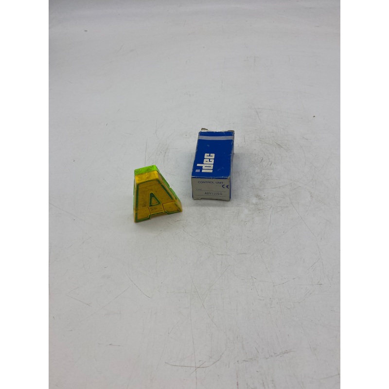 IDEC ABW110EG, Pushbutton (Open Box)