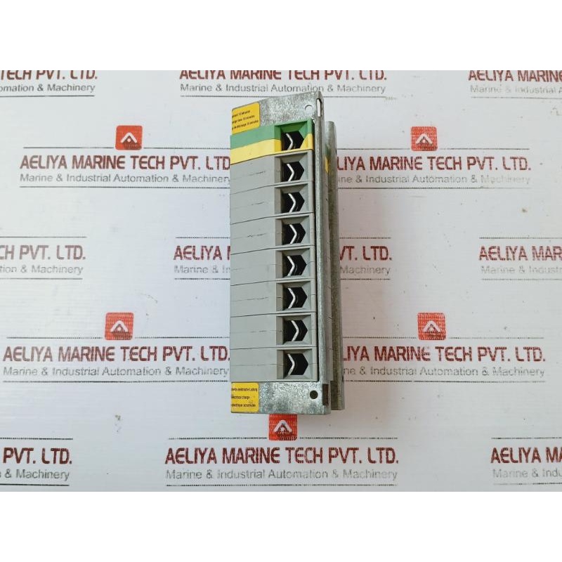 00431738 Multi-way Terminal Block