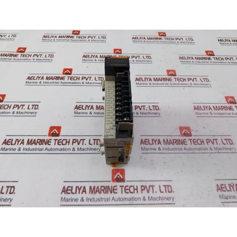 Omron Cqm1-id212 Input Unit Module 24Vdc 6Ma 16 Points Id212