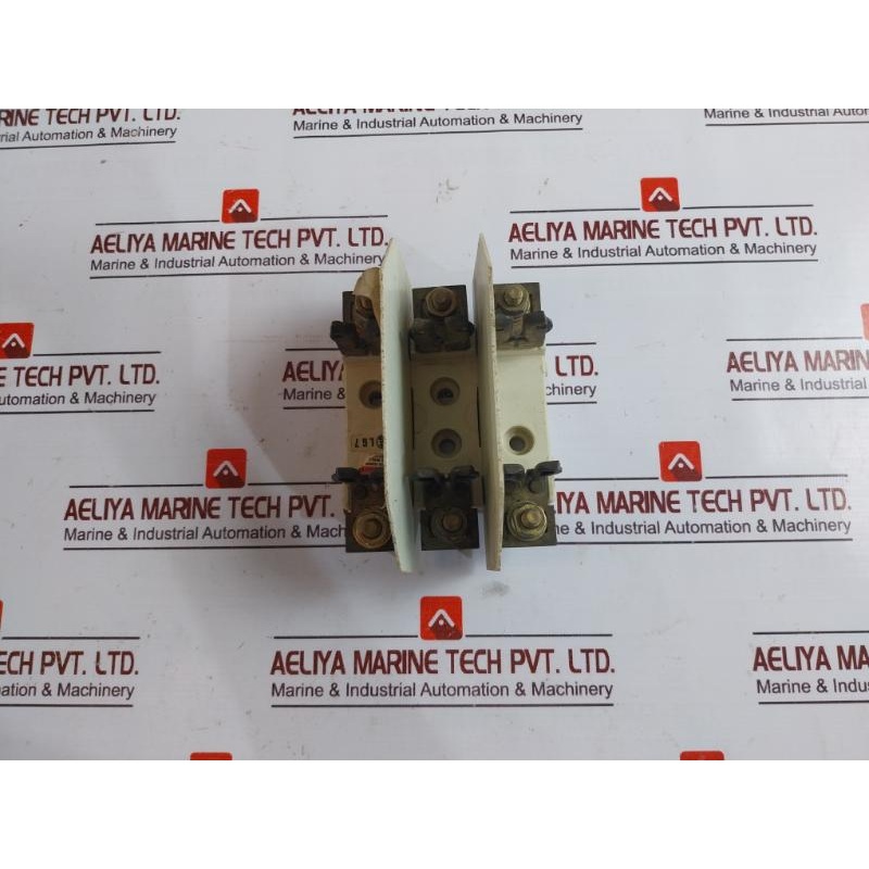 Bogenschutz 8129.000008 Fuse Base Triple Pole 660V-160A