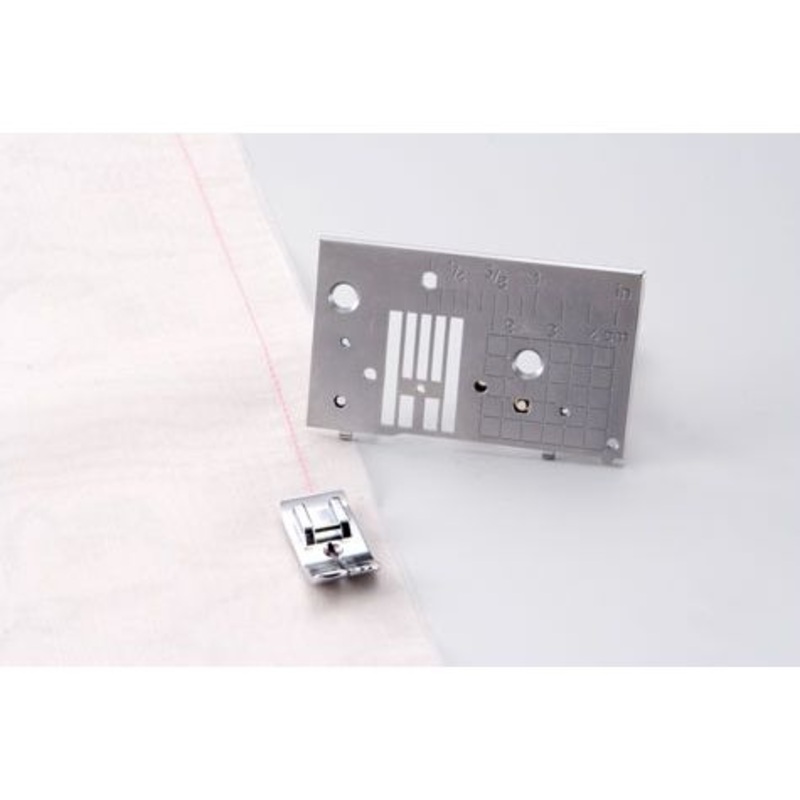 Brother SA550 Straight Stitch Needle Plate and Straight Stitch Foot